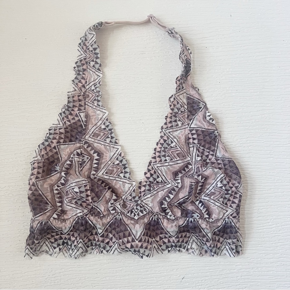 PINK Victoria’s Secret Lace Halter Bralette XS